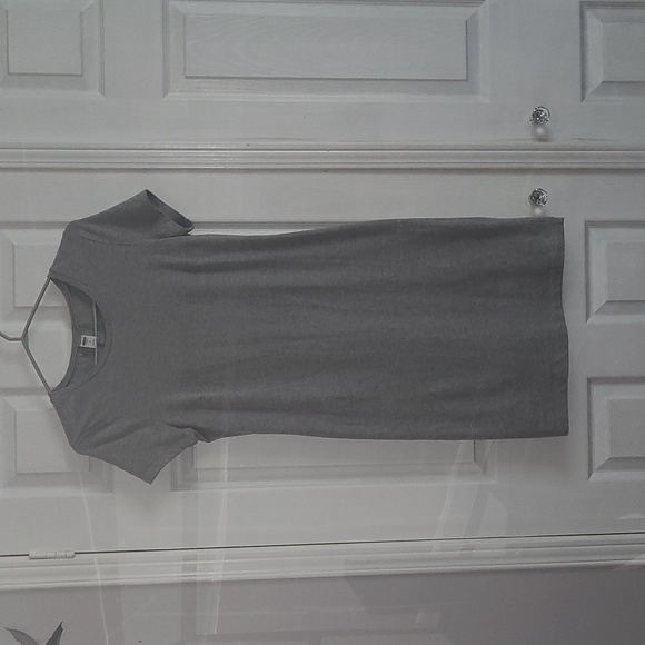 💲3/25💲 Old Navy Tshirt Dress - Picture 1 of 2